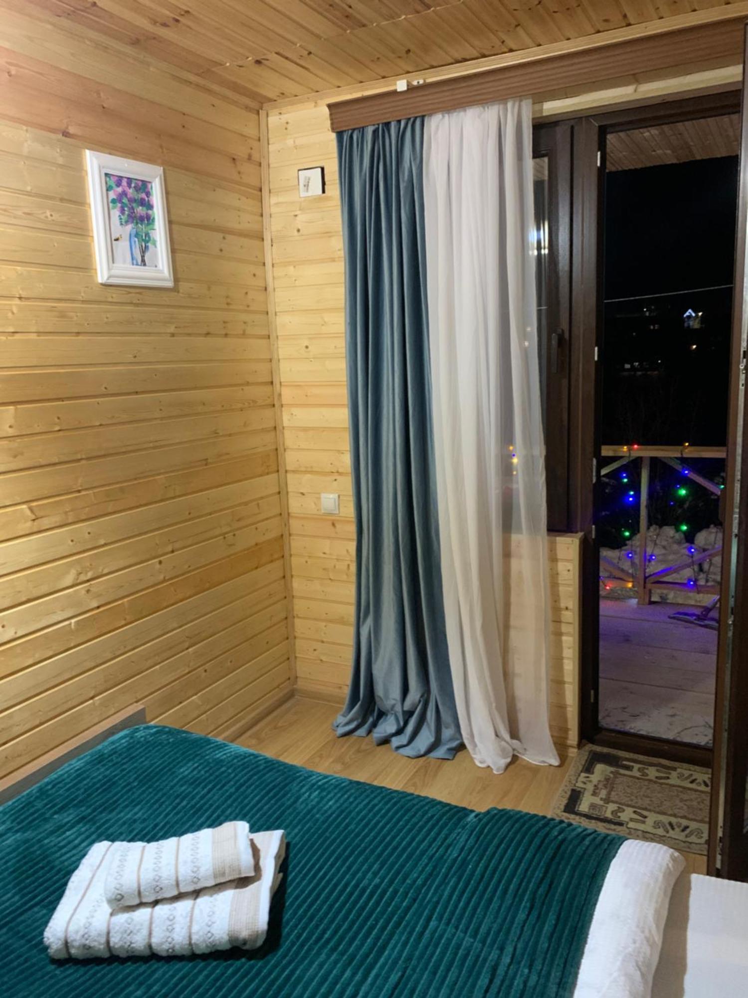 Guesthouse Nene Местия Экстерьер фото